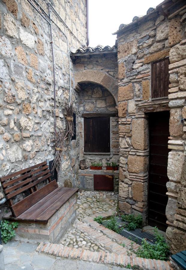 Hotel Borgo Antico Roccalvecce Exterior foto